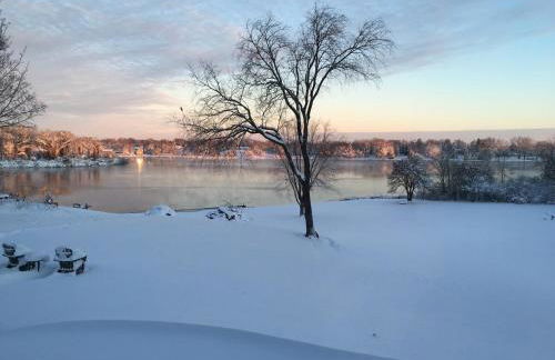 Secluded Lake Retreat - Private Beach, Pier & Fire Pit - Photo 20