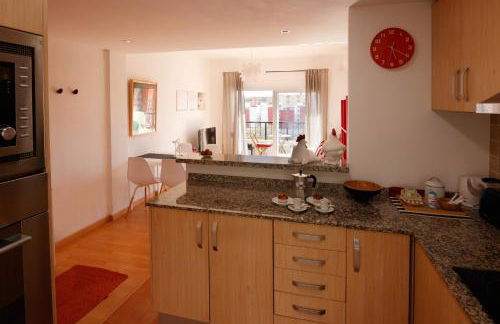 LUMINOSO. COMODO. ACOGEDOR. WIFI. Junto a AVE - Photo 13