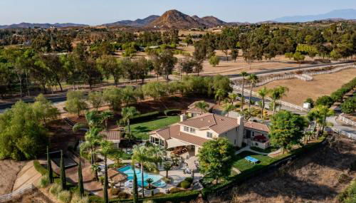 Villa Verdot by Avantstay Spectacular 6 BR Estate w/ Pool, Hot Tub, Tennis& B-ball Courts - Foto 5, Other