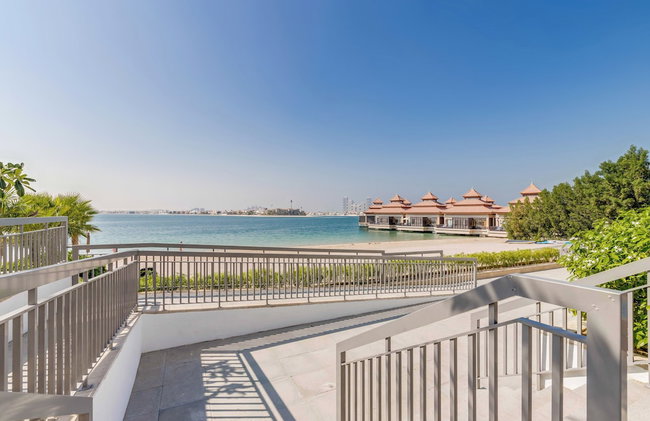 Globalstay Luxury Azizi Mina Beachfront - Foto 63