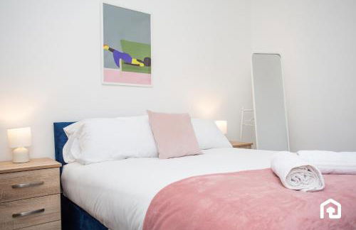 Vacant Nests The Fredrick Close to sea front - Photo 29