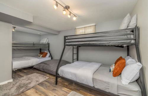 Tribe and Vibe In Downtown CDA Modern Comfort And Fun For You And Your Crew, Just Steps From Downtown - Foto 14