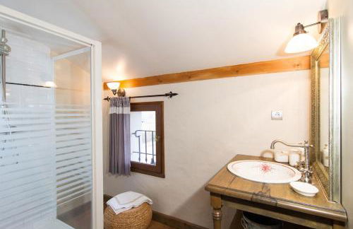 Du Levant au Couchant - 2 gîtes mitoyens à Caylus - Piscine - Jardin - 5 chambres - 12 personnes - 5 minutes du village médiéval - Foto 37