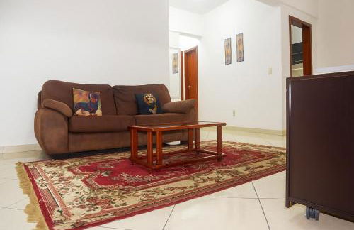 Dois quartos Cozinha completa Wi Fi Self check in com senha Central e perto de tudo a 4,4Km da Rodoviária e 15,4 km do Aeroporto Apartamentos 102 e 302 - Foto 34