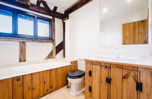 The Long Barn, a stylist barn conversion on a farm - Foto 10