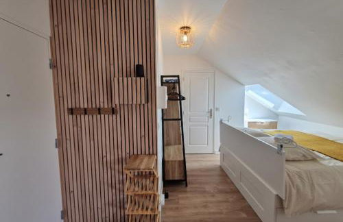 Loft Moderne et Rénové - Idéal Pros & Familles - 1 à 4 pers - Wifi - 5 min de la Gare - Foto 10