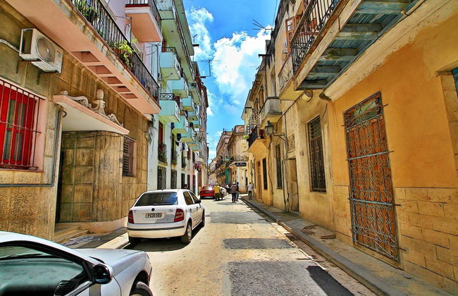 Aparthotel in Havana - Photo 23