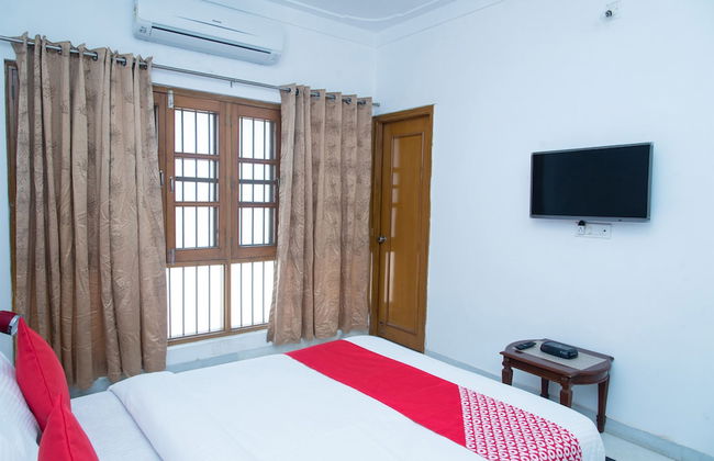 OYO 11064 Home Elegant 3BHK Villa Near Hiran Magri - Photo 4