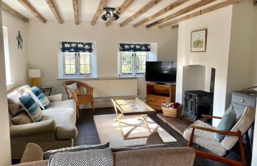 Spacious Red Brick Cottage with enclosed garden - Foto 1