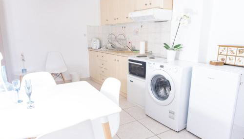 Dimitra's cosy studio in old town with backyard - Foto 4