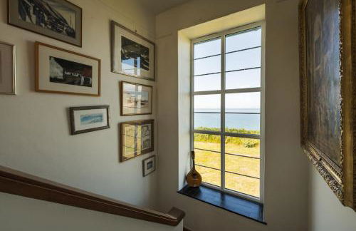 Cliff Top - Panoramic Sea Views with Spa & Hot Tub - Photo 20