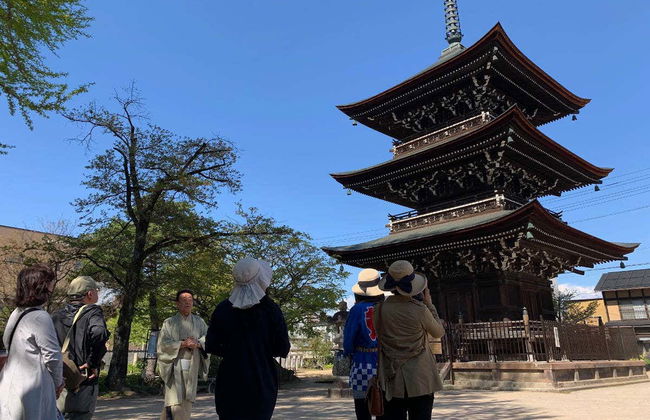 Takayama Guided Tour - Photo 5