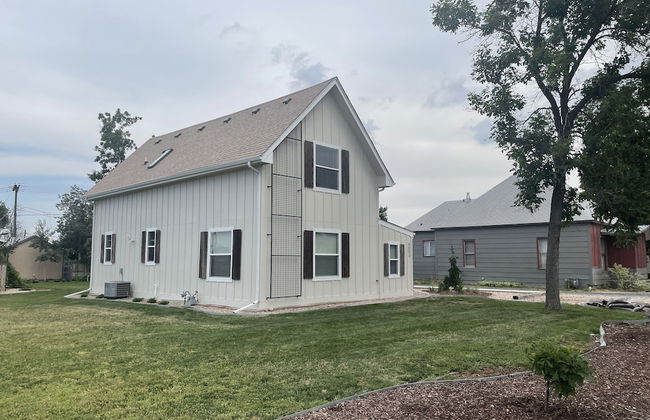 Bright and Stylish Home Great Central Location! - Foto 1