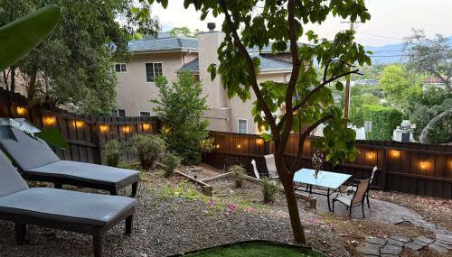 Private getaway in Studio City Hills universal - Photo 3, sunbed