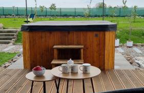 Osada Miłojeż - całoroczne Domy Premium w Borach Tucholskich, Jacuzzi pod gwiazdami - Foto 13