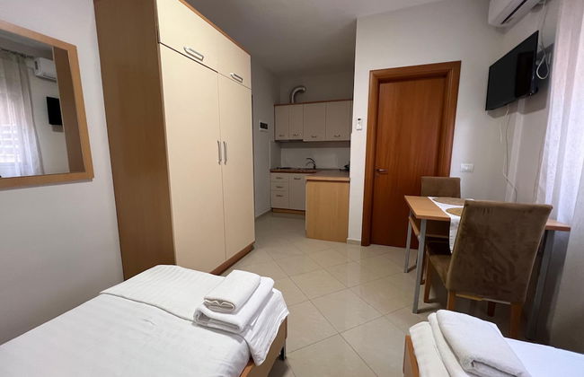 Thoma's K Studios - Photo 52