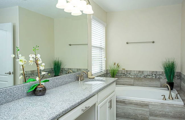 Luxury 5Bd w Jacuzzi Pool Near Disney 5528 - Foto 119