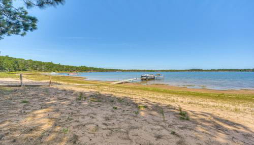 Waterfront Escape on Big Sand Lake with Private Dock - Foto 3