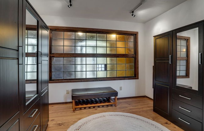 Downtown Rockstar Residence - Photo 8