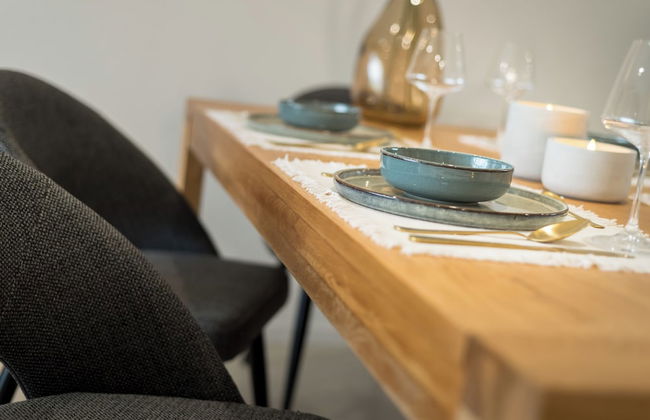 The Luxury Verdant Garden Hotel - Photo 5