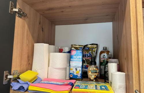 1,5-Zimmer, Top ausgestattet, 4 Pers, Souterrain, Self Check-in, Parkplatz, Netflix & Amazon Prime - Foto 15