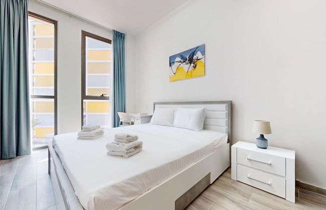 Primestay - 2BR Plus Maids Room -midtown - Foto 7