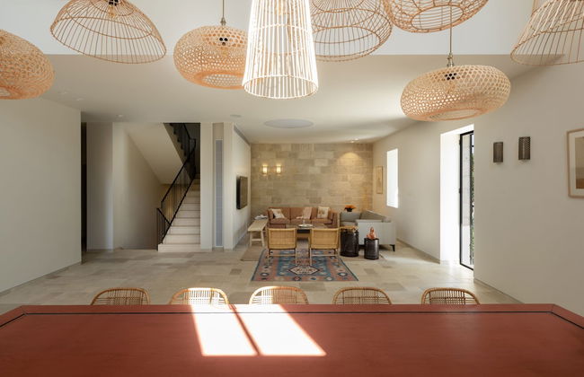 The Y House - Photo 26