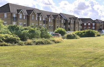 4 beds spacious Apartment, with Parking & WIFI, CHAFFORD HUNDRED, near station & shopping, long stays! - Foto 19