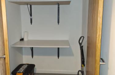 Superb modern flat in Northampton, parking &EV - Photo 25