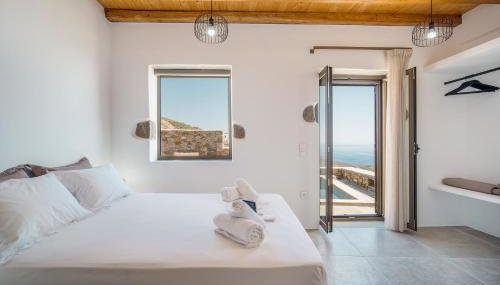 Petrias Pool House - Photo 3