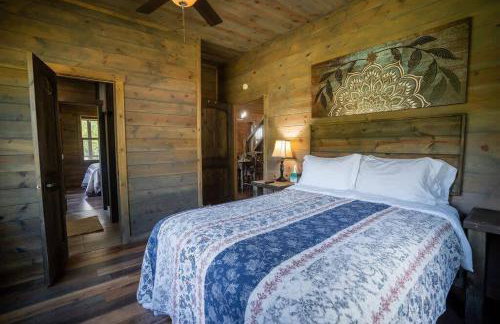 Serenity Ridge- Scenic Luxury Log Estate Getaway - Foto 12