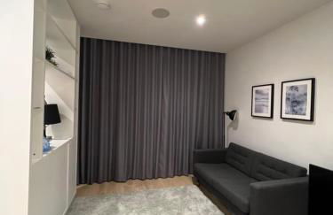 London Heathrow Airport Apartment Voyager House Terminal 12345 - EV electric and Parking available - Foto 15