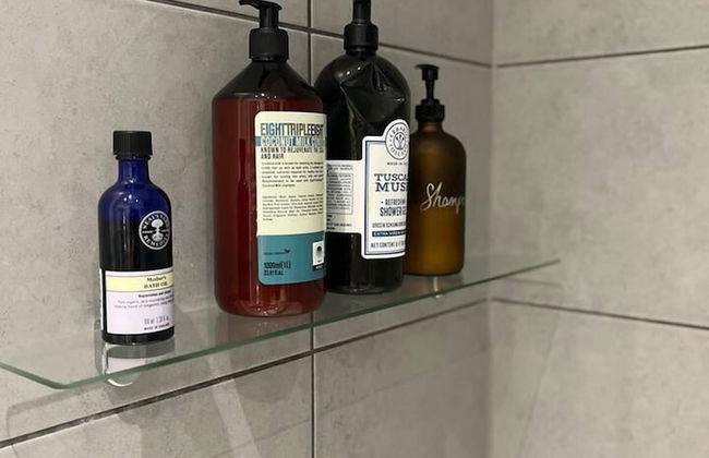 Immaculate 1-bed Apartment in London - Foto 13