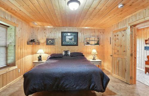 Secluded Mountain Retreat with Stunning Views home - Photo 10