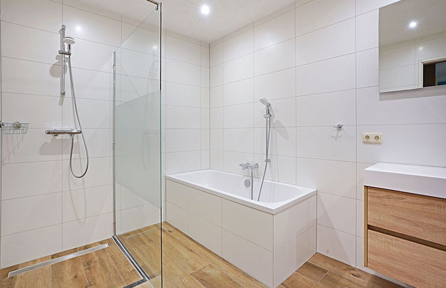 Holiday Home in Grubbenvorst by River Maas - Photo 23