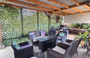 Desert Oasis With Hot Tub! - Photo 3