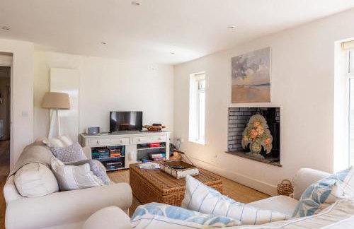 5 Bedroom Family Friendly Beach House - a skip to the water! - Foto 4