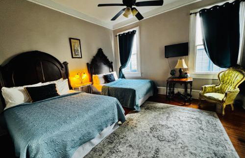 Historic- Salt Pool-Balconies-Near French Quarter - Foto 14