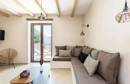 Upper View Villa, with private pool - Photo 39