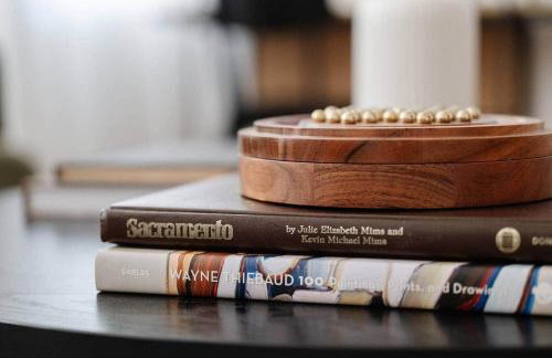 Historic Cottage + Modern Luxury • Walk to Capitol - Foto 6