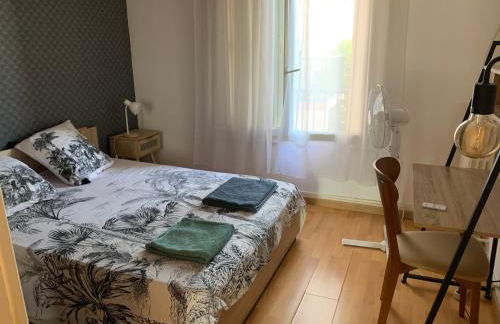 Appartement à 2km du circuit, proche tram, accès direct du circuit en tram en 5 mn - Foto 2