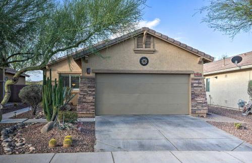 Luxe Anthem Home with Grilling Patio Near Hiking! - Photo 4