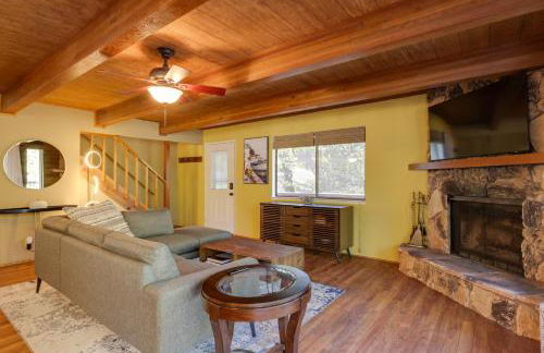 Spacious Groveland Cabin with Wraparound Deck! - Foto 7