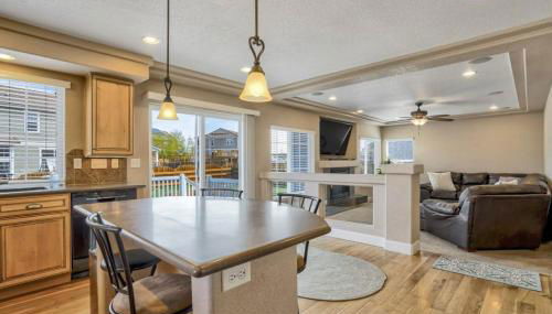 4BR Hot Tub Pool Table, Ping Pong, Foosball! - Foto 4