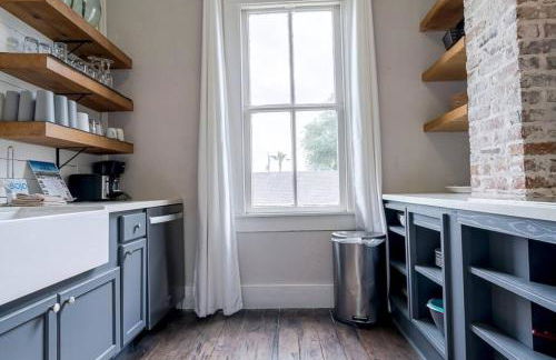 Historic and charming duplex in desirable midtown, close to the beach and strand - Foto 45