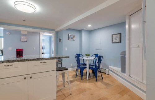 2BR Apt w/ 3 min Walk to downtown SWH - [Low Tide] - Foto 16