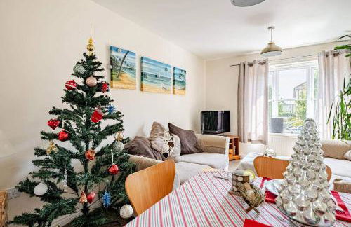 2 Bed Flat - Sleeps 4 - Pets - Parking - Garden - Foto 3