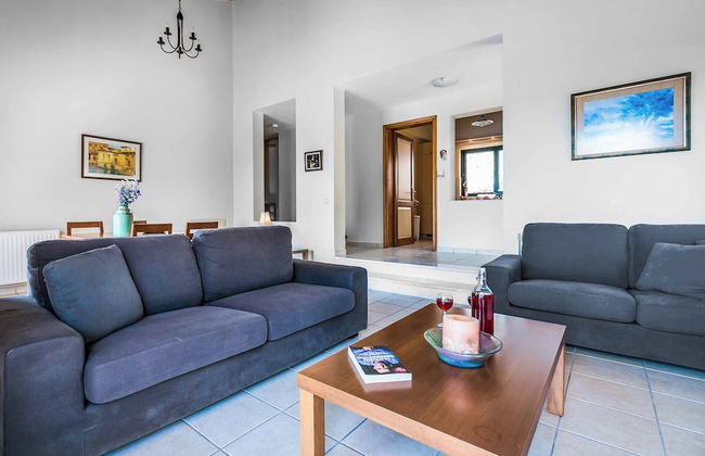 Villa Ventura - Photo 2