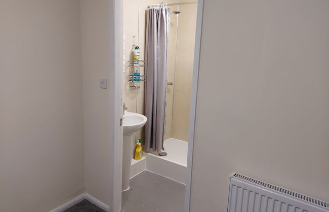 2-beds Studio Located in Parkgate Rotherham - Foto 21
