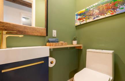 Modern Catskills Escape w Open Living Steam Shower Hot Tub w Mountain Views Minutes from Woodstock Trails Suncliff Vista - Foto 18